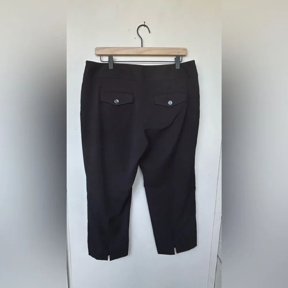 NWT White House Black Market Legacy Black Crop Pants - Size 12 - Picture 2 of 4